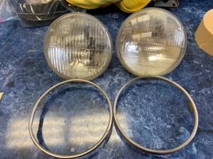 1966-1967 Lincoln Continental headlights - Picture 1 of 3