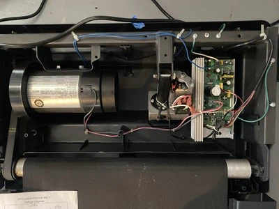 Motor de accionamiento de cinta de correr ProForm 850T Foto 1 de 4