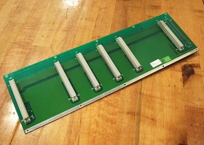 ABB GME BACKPANE E-41697 de Trallfa Robot A/S - USADO Foto 1 de 3