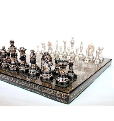 Juego de mesa de ajedrez premium hecho en latón + todas las piezas de latón Foto 1 de 4