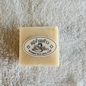 Thailand Rice Milk Soap Bar 60g For Face and Body - Picture 1 of 2
