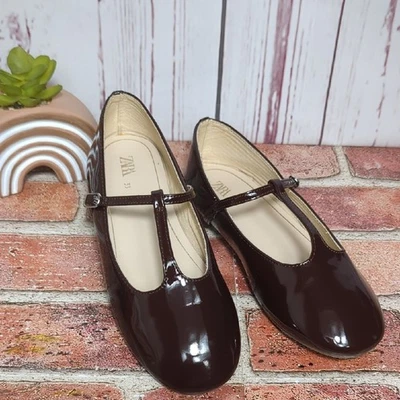 Zara Niñas Correa en T Mary Janes Planos Marrón Borgoña Charol Brillante 1.5 Foto 1 de 4