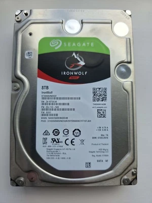 Disco duro interno NAS Seagate ST8000VN0022 IronWolf 8 TB SATA 6 GB/s - Imagen 1 de 2