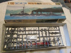 Tamiya 1/700 JAPANESE Light Cruiser TATSUTA Waterline series Plastic Model KIT - Picture 1 of 3