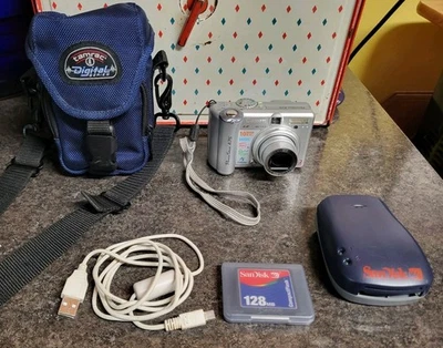 Canon PowerShot A75 3.2MP Digital Camera Silver 3x TESTED Case , Card,  Readers  - Image 1 of 4