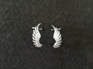 Gorgeous 1/4 Carat Diamond Feather Cuff Earrings in White Gold Overlay - Picture 1 of 4