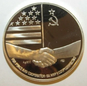 PROOF 1990 Bush Gorbachev Russia USA Peace Summit 90% Silver Medal Round - Picture 1 of 2