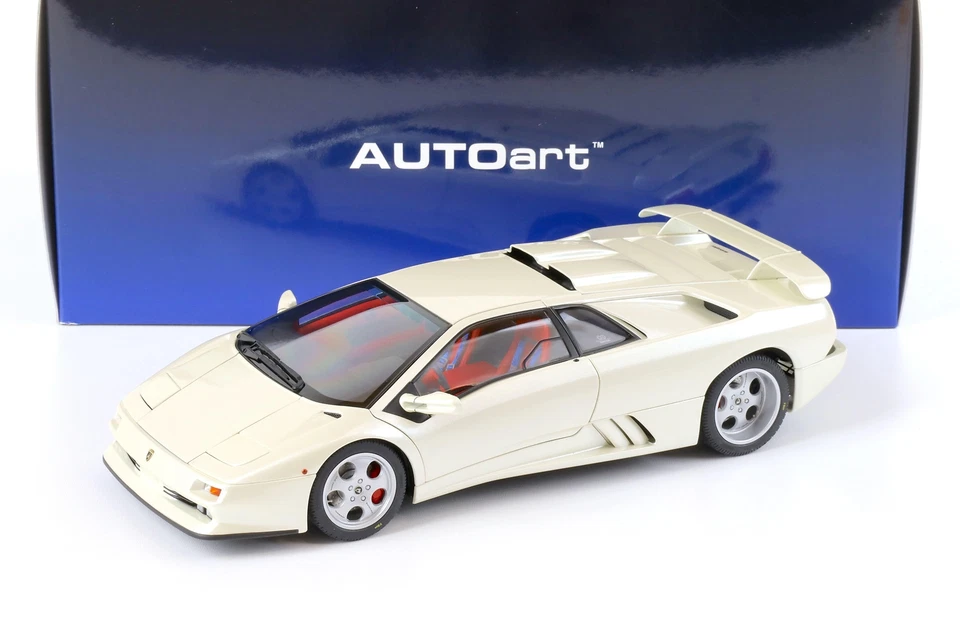 Autoart Lamborghini Diablo SE30 Jota Ballon Blanc 1/18 79141