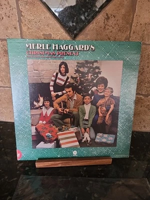 MERLE HAGGARD CHRISTMAS PRESENTS 12” Vinyl LP SM 11230  Foto 1 de 4