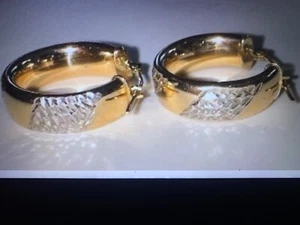 14K Gold Hoop Earrings with Diamond-Cut Design, 3.6g - Picture 1 of 6