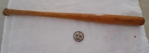 Original MLB 1950s New York Giants 1.25 inch Pin and 18 inch Souvenir Mini Bat - Picture 1 of 12