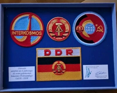 sigmund jähn Ehrentafel Raumfahrt  - Bild 1 von 2