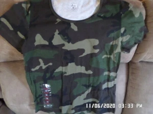 NEW Shirt: Women's Lady Bella's (Camo) Small - Picture 1 of 2