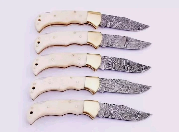Lote DE 5, Cuchillo de Bloqueo Trasero Hoja Plegable Acero Damasco Mango Blanco CON CUBIERTA Foto 1 de 3