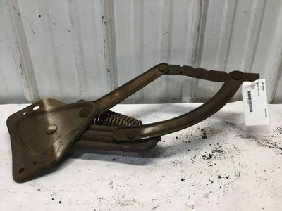 Bisagra capó derecho/pasajero Chevrolet C50 - usada Foto 1 de 4