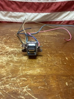 1980's OEM GM CHEVROLET CORVETTE CADILLAC PONTIAC BUICK OLDS WINDOW SWITCH - Image 1 of 4