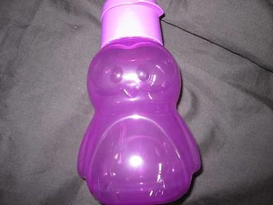 TUPPERWARE Kids Eco Water Bottle Purple Pengui Penguin Shaped 12 oz Flip Top - Picture 1 of 3