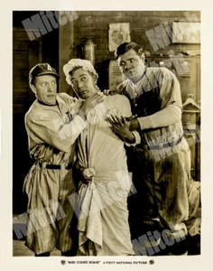 BABE KOMMT NACH HAUSE 1927 BASEBALL 11 X 14 UMKLEIDEKABINE STREICHE LOBBY POSTERKARTE - Bild 1 von 1
