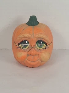 Anthropomorphe Keramik Kürbisse Halloween Figuren mit Brille - Bild 1 von 6