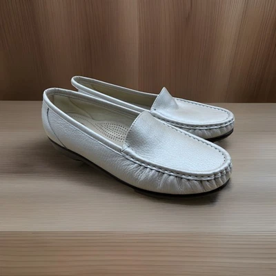 Mocasines para mujer Sas de charol blanco US9 - B1104101 Foto 1 de 4