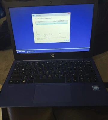HP Stream 11-ak0001na Windows Laptop - Celeron N4000 2GB Ram - 32GB *Easy Fix?* - Image 1 of 2