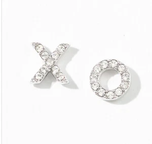 💎Touchstone Crystal XO Earrings Stud Rhodium 5/16” New Condition - Picture 1 of 8