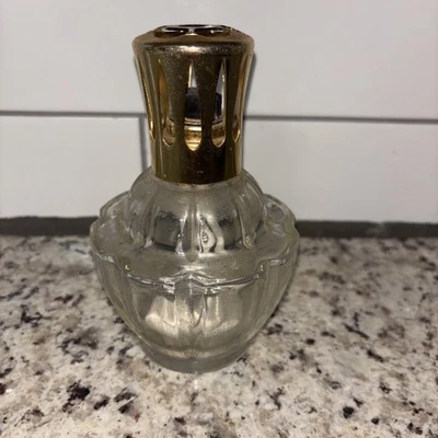 Lámparas Berger Paris Lámpara Flor De Lis Lámpara de Aceite *Sin Aceite *Blanco/Dorado Foto 1 de 4