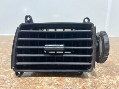 Hyundai Elantra 2005 ventilación del tablero. DERECHO DE RUEDA Foto 1 de 4