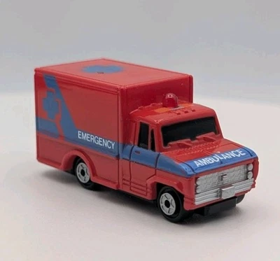 Micro Machines 1990 BLAZE & ROAR #5 Ford Box Van Ambulance  - Image 1 of 4