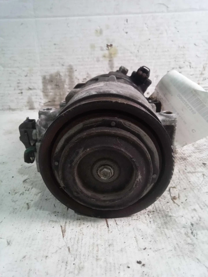 2017 Chrysler 300 A/C Compressor OEM 68160395AC 96K Miles Silver Foto 1 de 4