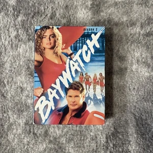 Baywatch - Season 1, DVD Subtitled, NTSC, Color, Box set - Picture 1 of 3
