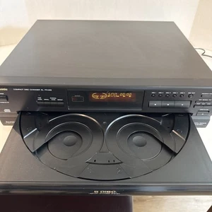 Panasonic 5 Disc CD Compact Disc Changer Model SL-PD469 Black NO REMOTE - Picture 1 of 4
