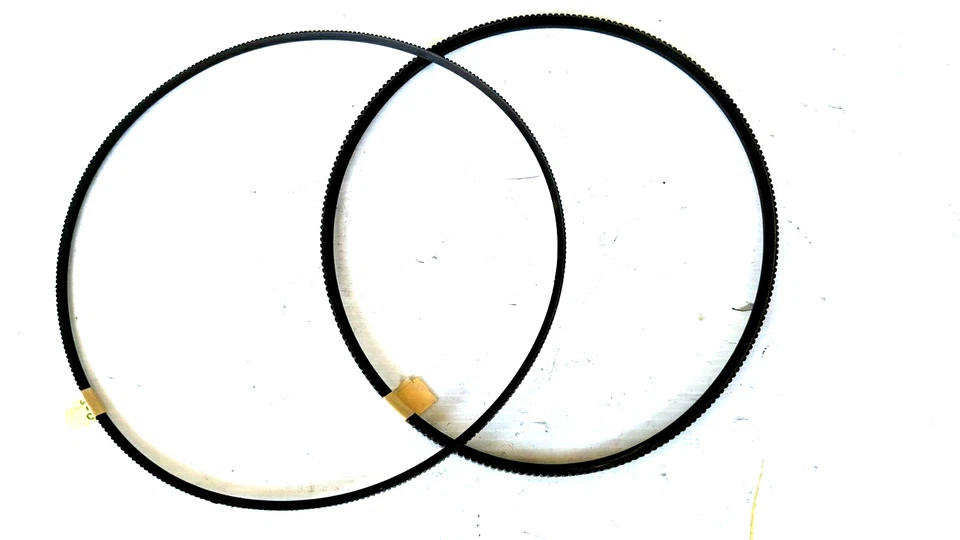 JUEGO DE 2 CORREAS BOMBA AGUA ROLLS ROYCE SILVER SHADOW Foto 1 de 1