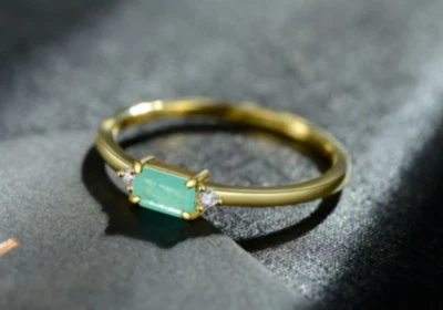 Elegant 925 Sterling Silver Green Tourmaline/Zircon Emerald Cut Ring - Image 1 of 4