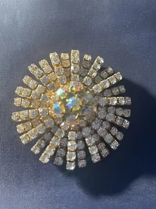 Vintage Starburst Rhinestone Brooch Pin 2-1/4" Diameter   STUNNING! - Picture 1 of 4