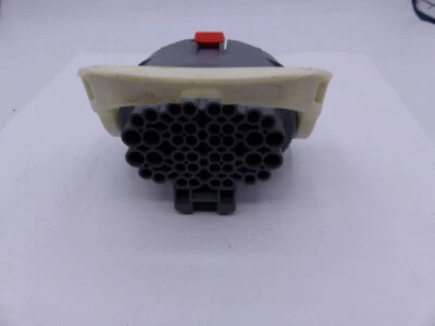 DELPHI 13880240  CONNECTOR 40-WAY M GT 150 - Image 1 of 4