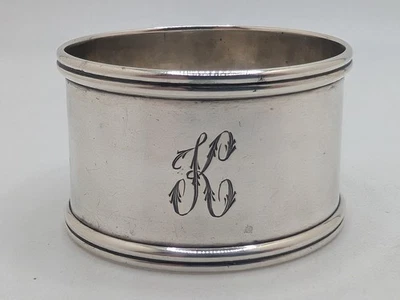 Antiguo anillo servilletero inglés de plata de ley "K" grabado inicial, fechado 1925 Foto 1 de 4