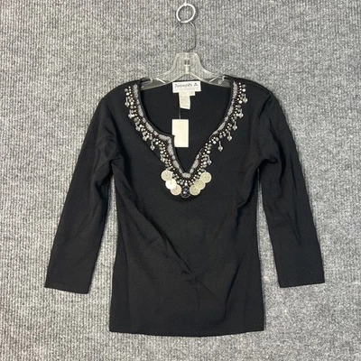 Top tejido Joseph A para mujer talla pequeña negro adornado escote boho artístico vacaciones Foto 1 de 4