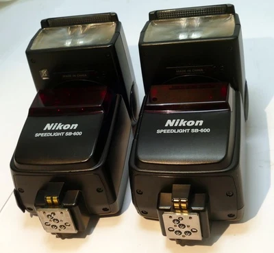 2X Pack Nikon SB-600 Speedlight two Flash D-TTL Flash for parts or repair, AS IS - Image 1 of 4