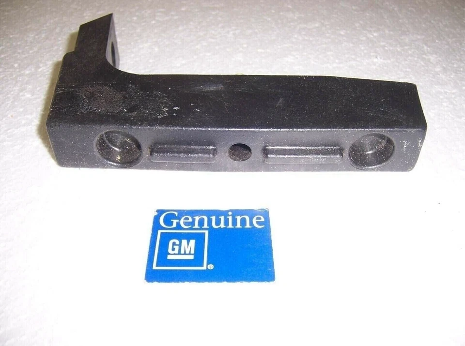 FRONT BUMPER GUARD NOS GM 81-87 MONTE CARLO NEW GS1755 Foto 1 de 1