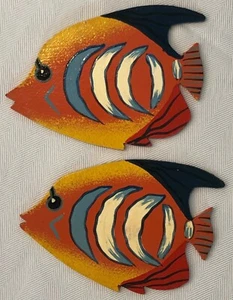 SET of 2 Tropical Fish COASTERS or WALL DECOR hand painted, artist signed - Picture 1 of 4