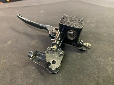 Kawasaki Brute Force 300 2017 Kymco 300 lado izquierdo trasero cilindro maestro 43015-Y00 Foto 1 de 4