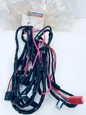 Chicote de fios luz de leitura cúpula 1991-1992 Jeep Cherokee XJ NOS OEM 56004858 - Imagem 1 de 4