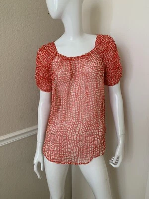 JOIE Coral Red/Beige Geometric Print 100% Silk Ruched Sleeve Peasant Blouse Sz S - Image 1 of 4