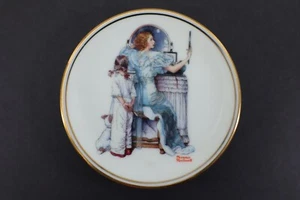 Plato de coleccionista Norman Rockwell GOING OUT porcelana miniatura 1983 vintage - Imagen 1 de 9