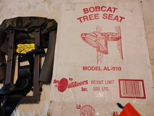 Vintage Api Outdoors Bobcat Tree Seat New Old Stock 275lbs New Hunting Bow Rifle - Picture 1 of 3