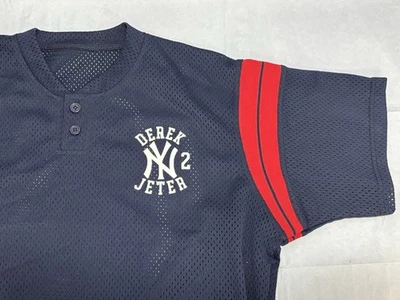 Vintage New York Yankees Jersey Jeter Majestic Men’s Large New Old Stock Button - Image 1 of 4
