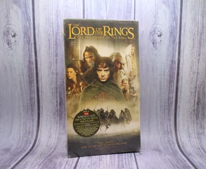 The Lord of the Rings: The Fellowship of the Ring Movie VHS Tape 2002 NEW SEALED - Foto 1 di 5