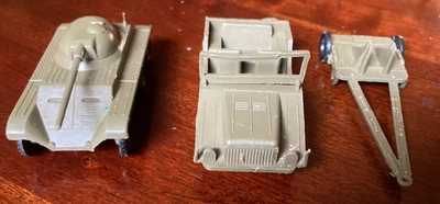 Vintage Army MIlitary Unbranded Lot 3" Jeep, Tank & Trailer with Black Wheels - Image 1 of 4