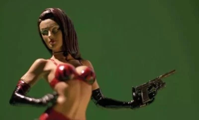 MCFARLANE CLUB DE COLECCIONISTAS EL CLÁSICO CÓMIC PORTADAS SERIE 25 BIKER CHICK T2 Foto 1 de 3